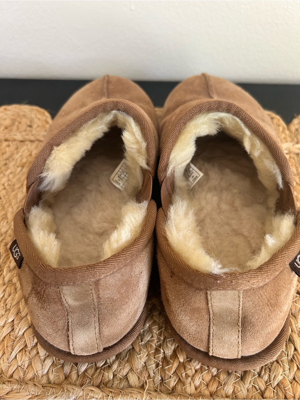 UGG Men’s Leisure Chestnut Suede Sheepskin Slippers Size 8 EU 41 #102 - Picture 10 of 13